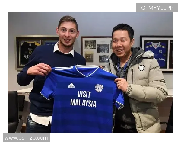 李芳专访：从绿茵场到人生舞台的足球旅程回顾与展望